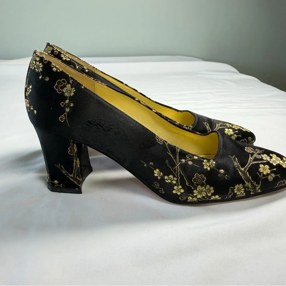 Vintage 90s Ann Marino Heels Brocade‎ Square Toe 7.5 Elegant Black Gold Shoes